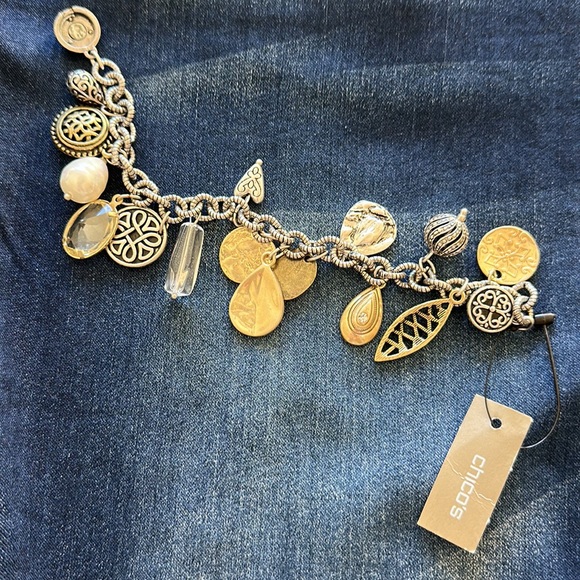 NWT CHICO’S charm bracelet - Picture 2 of 6